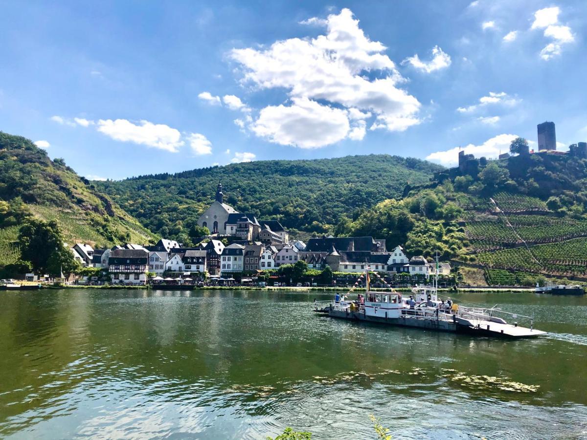 Haus Am Ufer Mit Rheinpanoramablick Διαμέρισμα Κόμπλεντς Εξωτερικό φωτογραφία